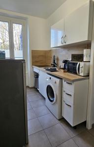 Φωτογραφία από το άλμπουμ του studio cosy - centre-ville de Montargis -Wifi, Netflix σε Montargis