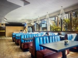 Restaurace v ubytování Hiltop Hotel