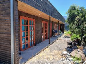 Bygningen som feriehuset ligger i + 9 billeder