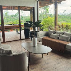 Posezení v ubytování Taytacha Lodge + 69 fotografií