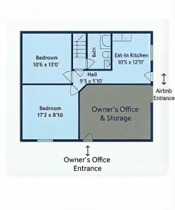 una pianta di un piccolo appartamento con una camera di Blue Ridge Main St Mountain View Cottage a Sparta