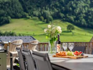 Φαγητό σε αυτό το σαλέ ή κάπου εκεί κοντά