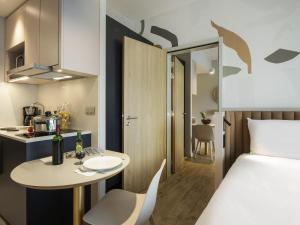 Postel nebo postele na pokoji v ubytování Adagio access Brussels Delta + 69 fotografií