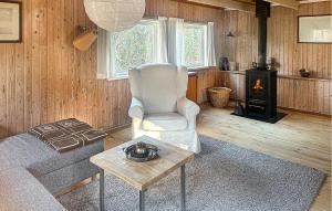 Χώρος καθιστικού στο 2 Bedroom Awesome Home In Sejerø