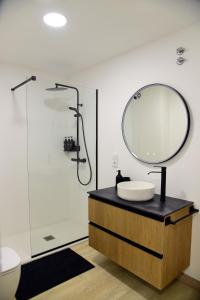 Afbeelding uit fotogalerij van Renovated Apartment Centrally located wifi in Noya