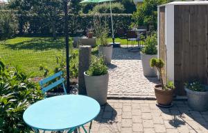 Zahrada ubytování Beautiful Apartment In Bohus-Malmön + 13 fotografií