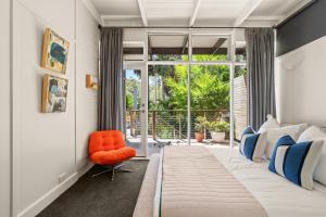 Фотография из галереи 'Rosella' A Mid Century Modern House, Avalon Beach в городе Clareville