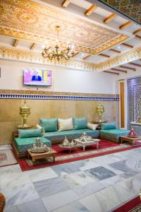 Istumisnurk majutusasutuses Mamora Bay