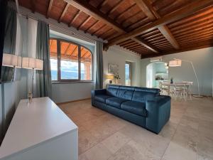 Гостиная зона в Inviting apartment in Poppi with patio