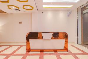 Et opholdsområde på Hotel O by OYO Crystal Empire
