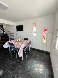 Μια τηλεόραση ή/και κέντρο ψυχαγωγίας στο Zakk Casa de Playa +7 φωτογραφίες