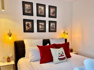 Ένα ή περισσότερα κρεβάτια σε δωμάτιο στο Apt Place de Toscane - 4min Disneyland-PARIS