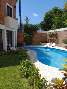 Hồ bơi trong/gần Costanera Goya Apart & Hotel