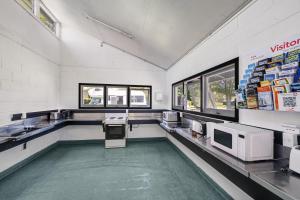 a waiting room with aperature at Waitangi Holiday Park in Paihia