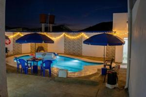 Afbeelding uit fotogalerij van House with private pool in Balcones del Sumapaz 