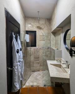 Ванная комната в Casa Studio San Miguel de Allende