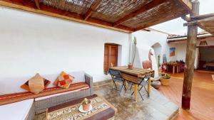 Гостиная зона в La Casa del Pueblo Hostal +47 фотографий