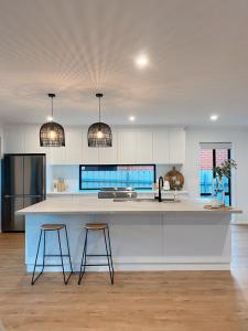 Η κουζίνα ή μικρή κουζίνα στο Villa Solana