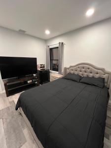 Imagen de la galería de Comfortable Room in heart of Burbank, en Burbank 19 fotos más
