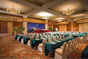 Konferenční prostory v ubytování Jiaxing Sunshine Hotel + 171 fotografií