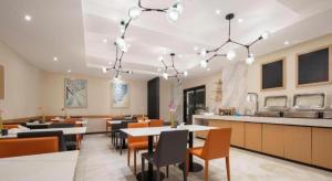 Η κουζίνα ή μικρή κουζίνα στο City Comfort Inn Xiao'gan City Beijing Road