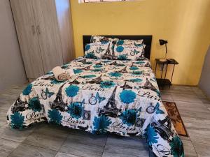 Postel nebo postele na pokoji v ubytování El Elyon Lodge