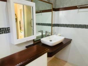 Koupelna v ubytování Silent Palm Samui + 35 fotografií