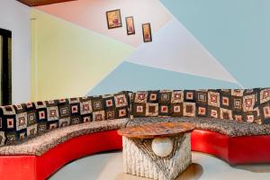 Posezení v ubytování Hotel O Malavli Lonavala