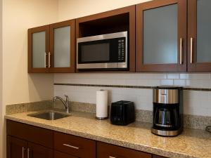 Kuchyň nebo kuchyňský kout v ubytování Marriott's Desert Springs Villas I - STUDIO