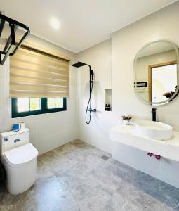 Koupelna v ubytování Villa Thuy Nguyen Novaworld + 10 fotografií