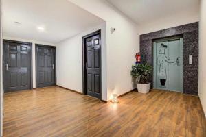 Φωτογραφία από το άλμπουμ του Collection O Surendrapuri Temple Yadadri Formerly Hotel Sunshine σε Raigīr +7 φωτογραφίες