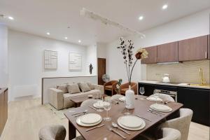 Køkken eller tekøkken på Elegant Apartment - 2BD 6P - Hôtel de Ville