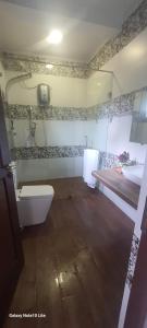 Ένα μπάνιο στο Senasuma Homestay +19 φωτογραφίες