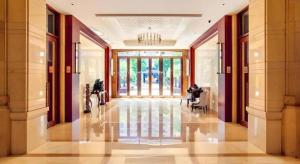 Ο χώρος του λόμπι ή της ρεσεψιόν στο Hainan Yatai Hot Spring Hotel +244 φωτογραφίες