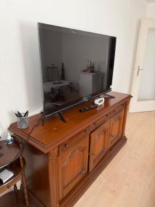 Μια τηλεόραση ή/και κέντρο ψυχαγωγίας στο Your Second Home6 Feel like Home