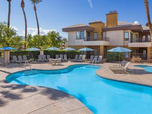 Bazén v ubytování Marriott's Desert Springs Villas II - STUDIO nebo v jeho okolí