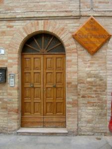 The facade or entrance of Bed and Breakfast San Firmano