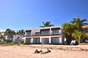 Gallery image of Cormorant Beach House in Puerto Villamil