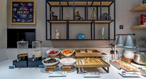 Jídlo v hotelu nebo okolí