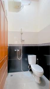 Koupelna v ubytování Guest House Griya Mundu Kerten