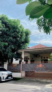 Budova, kde se prázdninový dům nachází + 17 fotografií