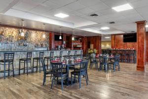 Εστιατόριο ή άλλο μέρος για φαγητό στο Best Western Plus Lake Front Hotel