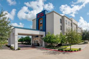 Hampton Inn and Suites Houston Pasadena في باسادينا: تصور لواجهة الفندق