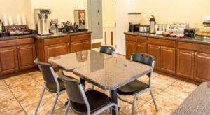 Imagine din galeria proprietății Quality Inn Kissimmee West - Lake Buena Vista South în Orlando