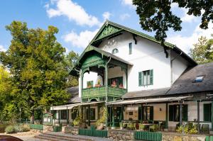 Το κτήριο όπου στεγάζεται  το bed & breakfast