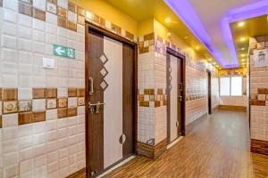 Kuchyň nebo kuchyňský kout v ubytování Collection O by OYO NSCB International Airport Formerly Raj Guest House + 30 fotografií