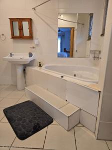 Phòng tắm tại Carlton House