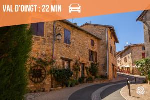 Η γειτονιά γύρω από ή μία γειτονιά κοντά σε αυτό το διαμέρισμα +5 φωτογραφίες