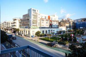 Nespecifikovaný výhled na destinaci Volos nebo výhled na město při pohledu z apartmánu