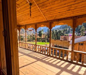 Balkón nebo terasa v ubytování Sifar - Stay & Art Café, Shangarh + 21 fotografií